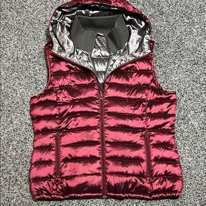 Bernardo Women's Burgandy Vest Goose Down Size XL EUC